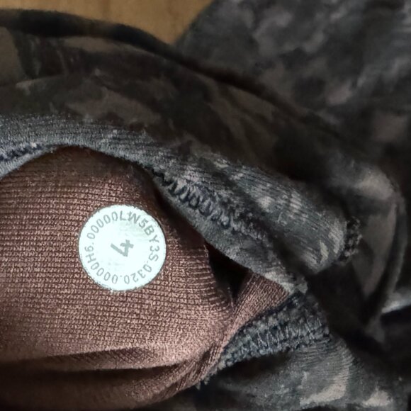 lululemon align leggings size 4 25" length - Picture 3 of 3